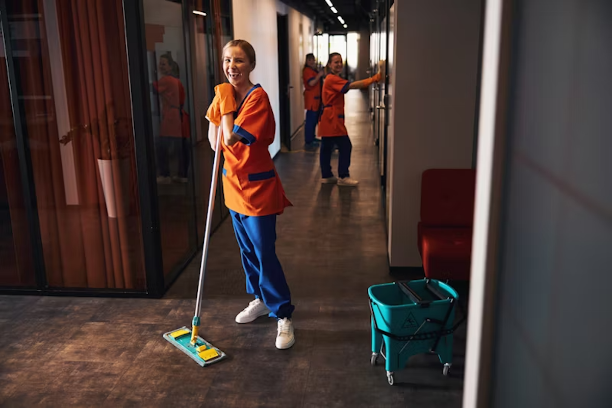 Restaurant Cleaning Checklist: Steps for Your Entire Team
