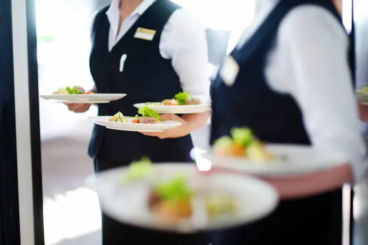 Restaurant Staff Dress Code