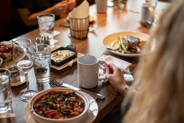 Food Service Restaurant: Types, Business Models, and What's Changing