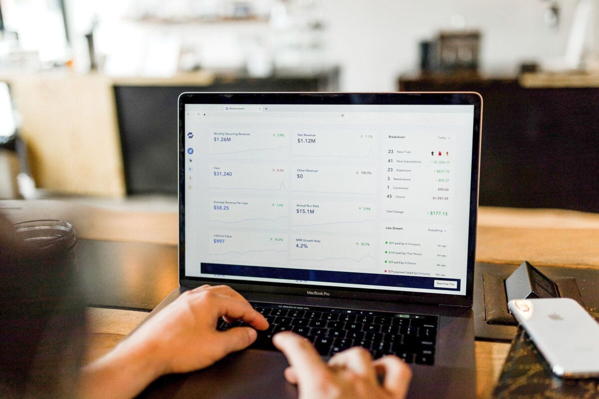 Everything to Know About How to Build a Restaurant Website